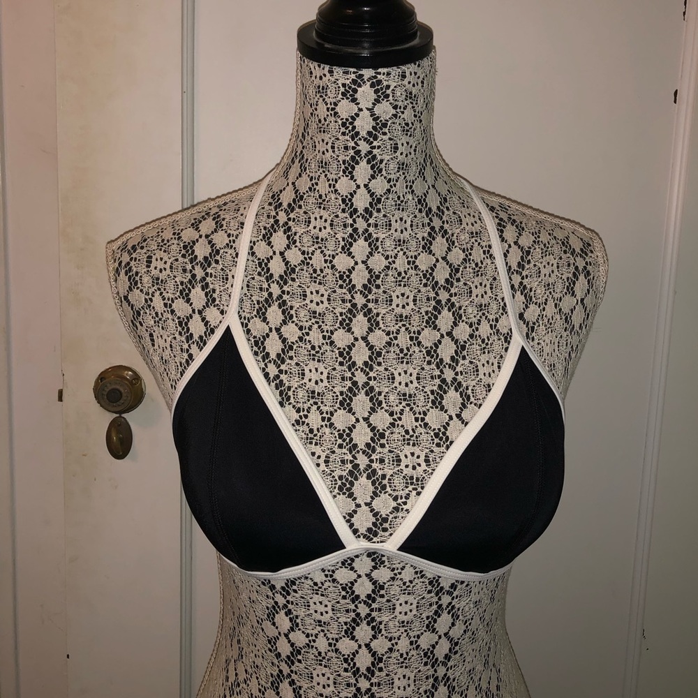 NWOT PINK bikini top